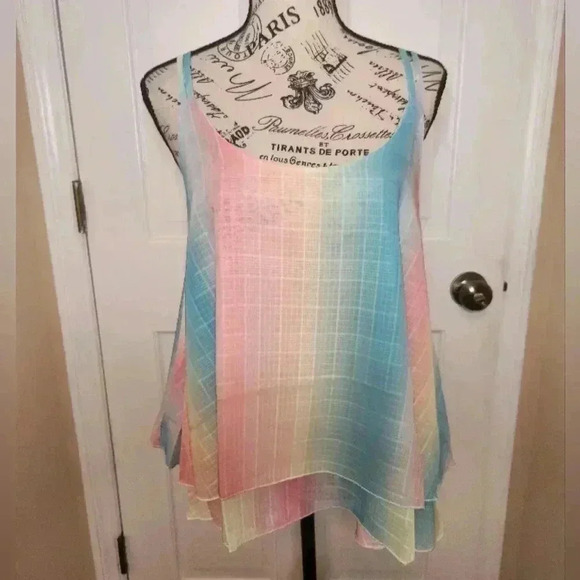 the traveling pants boutique Tops - NWT Multi colored Ombre Sleeveless Tank Top Medium